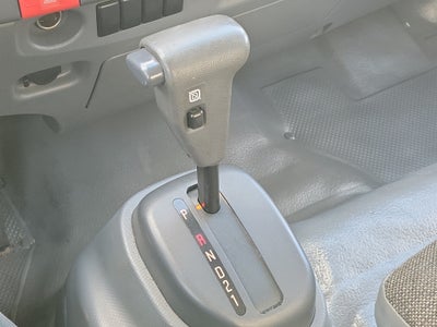 2022 ISUZU NRR Base