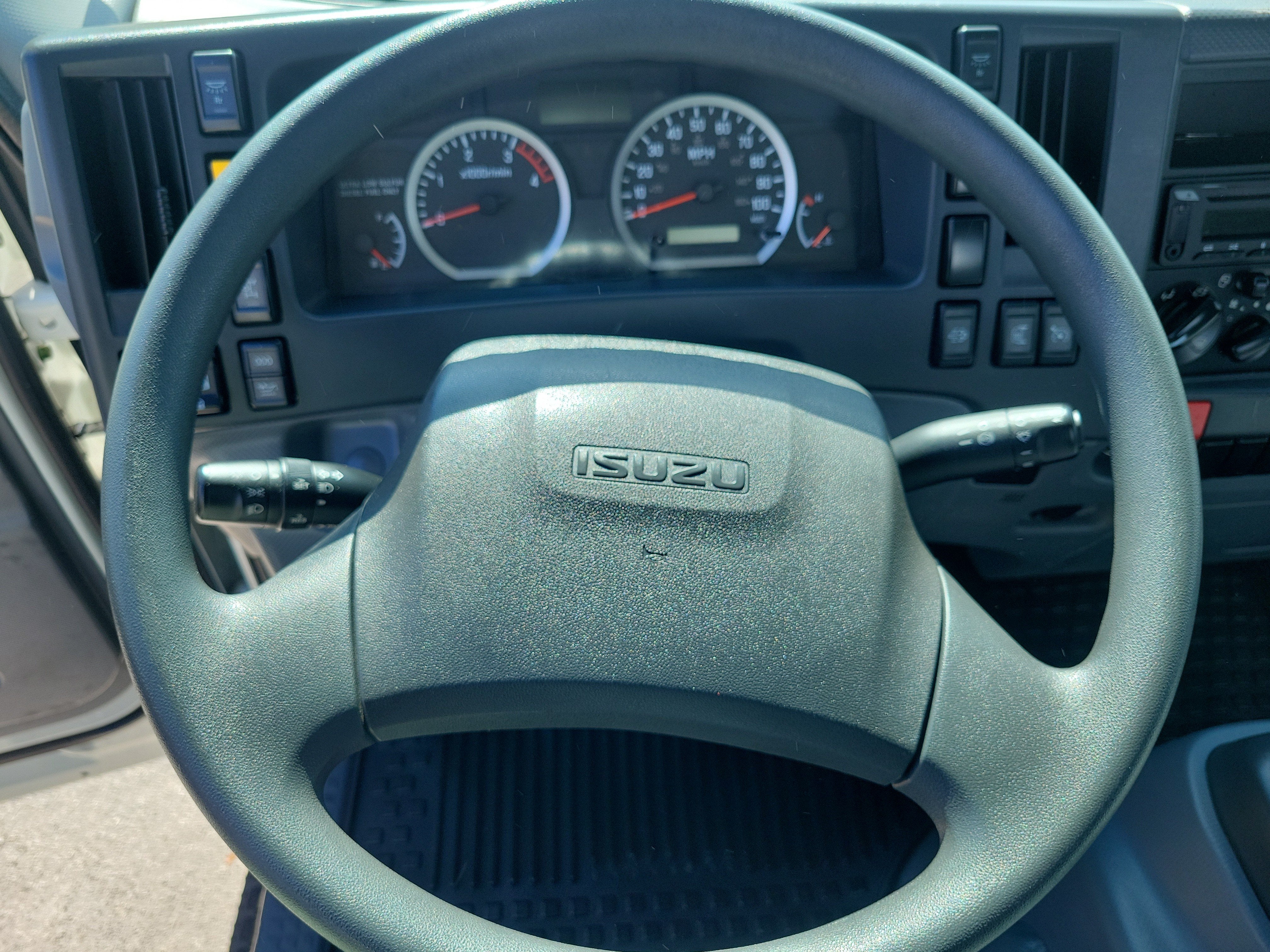 2021 ISUZU NRR Base
