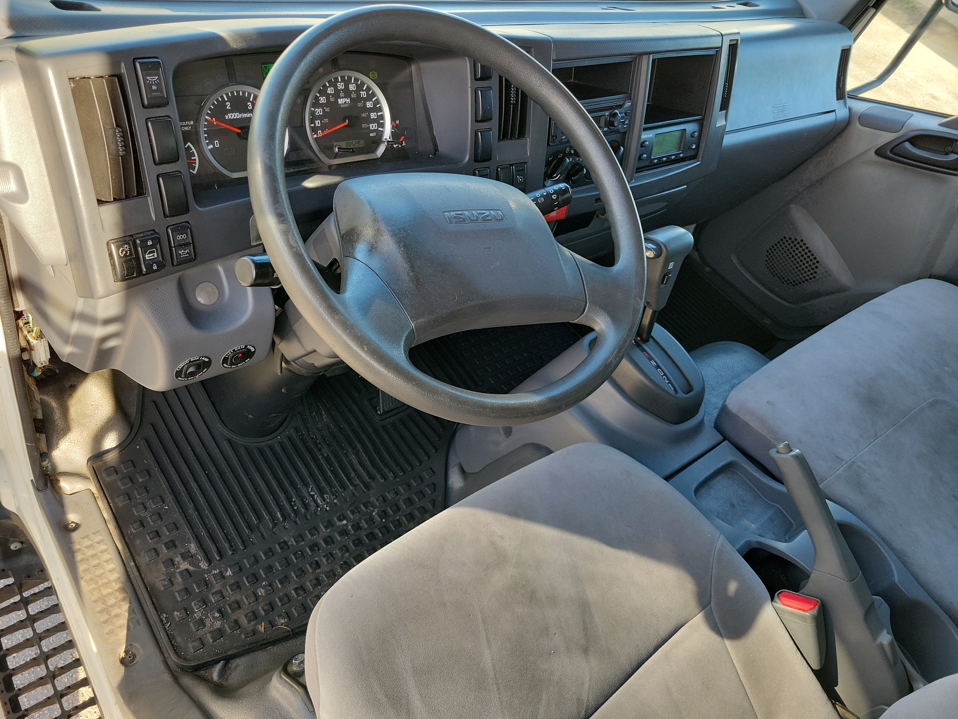 2020 ISUZU NQR Base