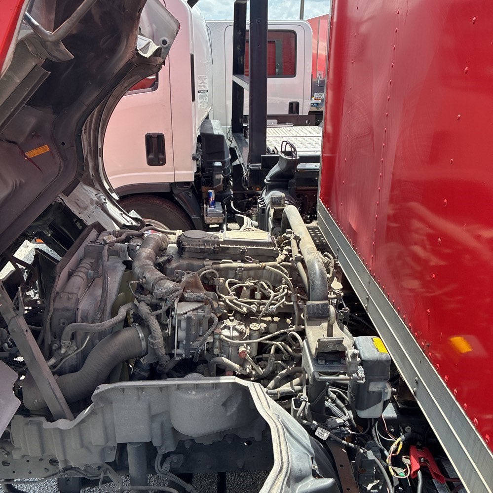 2018 HINO 195 18ft Box Truck