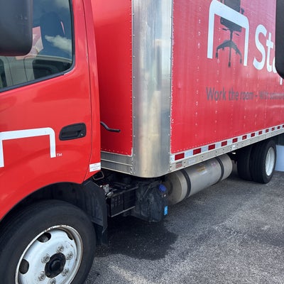 2018 HINO 195 18ft Box Truck