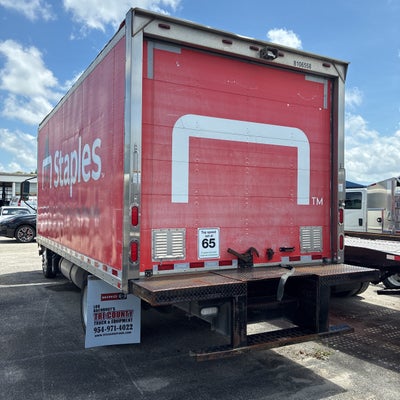 2018 HINO 195 18ft Box Truck