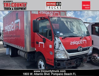 2018 HINO 195 18ft Box Truck