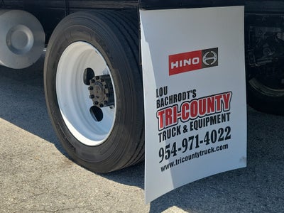 2018 HINO 195 18ft Box Truck