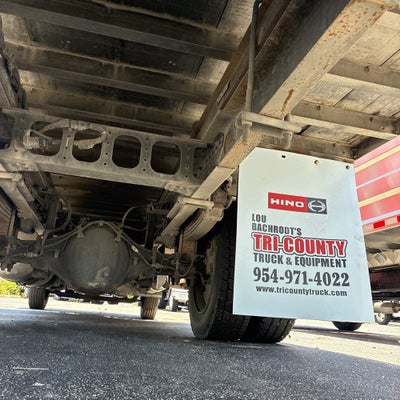2018 HINO 195 18ft Box Truck
