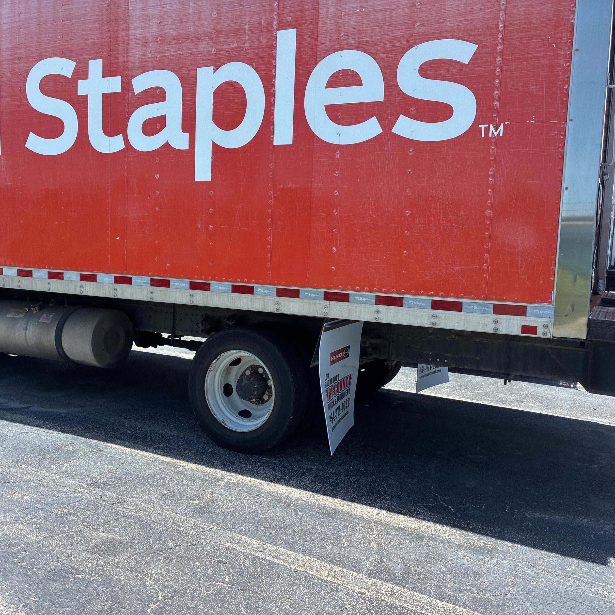 2018 HINO 195 18ft Box Truck
