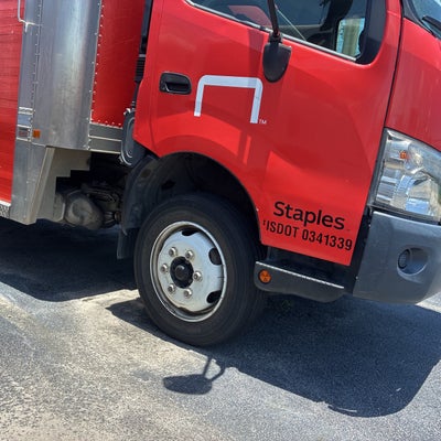 2018 HINO 195 18ft Box Truck