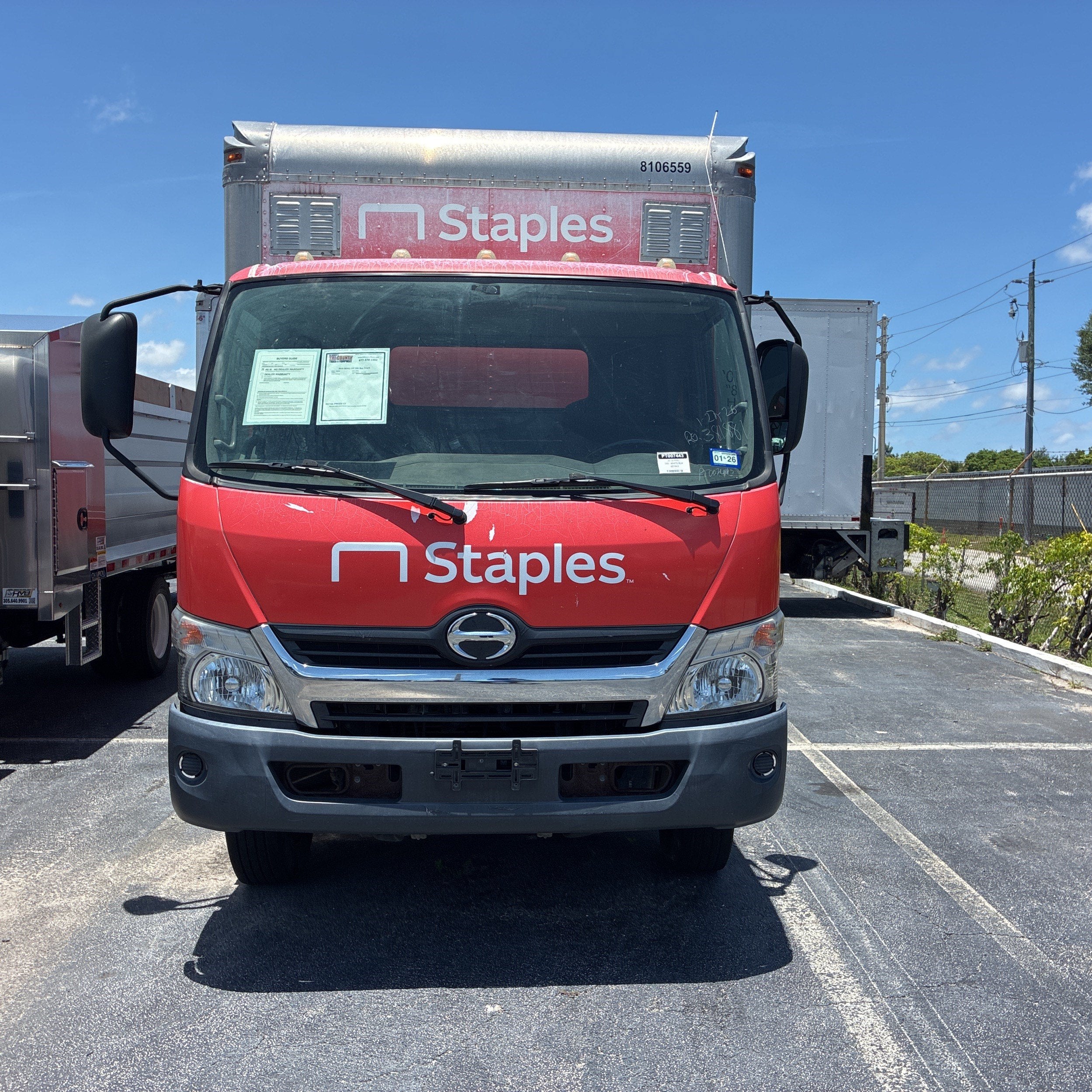 2018 HINO 195 18ft Box Truck